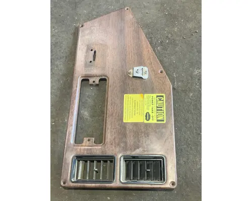 Dash Panel FREIGHTLINER FLC112 Truck Salvage International Inc