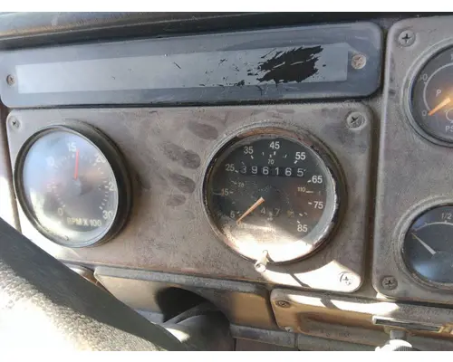 Instrument Cluster FREIGHTLINER FLC112 LKQ Thompson Motors - Wykoff