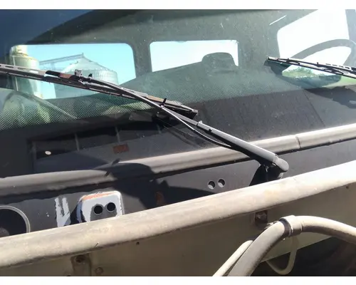 Windshield Wiper Arm FREIGHTLINER FLC112 LKQ Thompson Motors - Wykoff