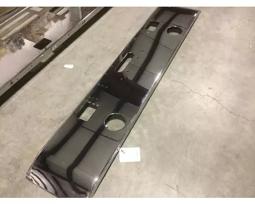 Bumper Assembly, Front FREIGHTLINER FLC Hagerman Inc.