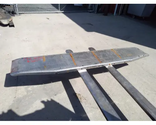 Bumper Assembly, Front FREIGHTLINER FLC Hagerman Inc.