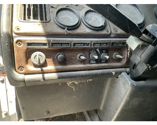 Dash / Console Switch FREIGHTLINER FLC Geco - Fresno