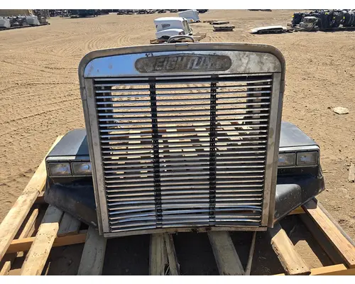 Hood FREIGHTLINER FLC Geco - Dinuba