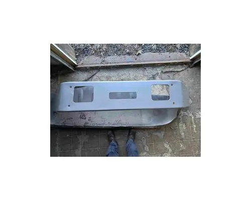 Bumper Assembly, Front FREIGHTLINER FLD-120 Les Camions Gilbert