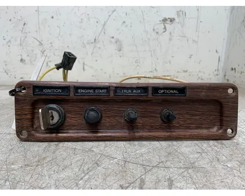 Dash / Console Switch FREIGHTLINER FLD SD Frontier Truck Parts