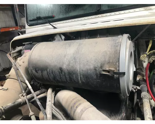 Air Cleaner Freightliner FLD112 Vander Haags Inc Dm