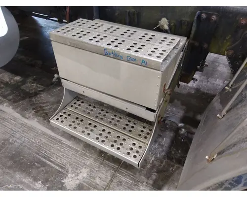 Battery Box FREIGHTLINER FLD112 LKQ Thompson Motors - Wykoff