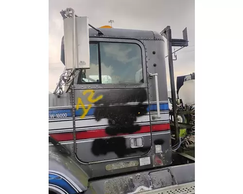 Cab FREIGHTLINER FLD112 Crj Heavy Trucks And Parts