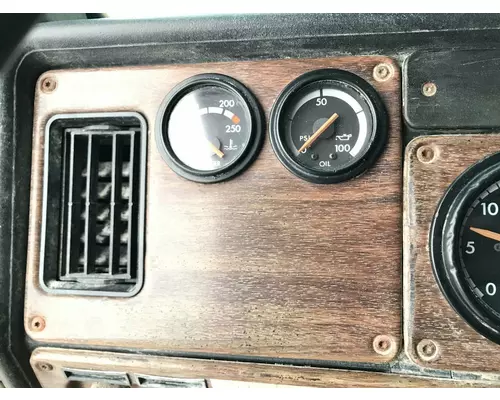 Dash Assembly Freightliner FLD112 Vander Haags Inc Cb