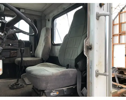 Seat, Front Freightliner FLD112 Vander Haags Inc Cb