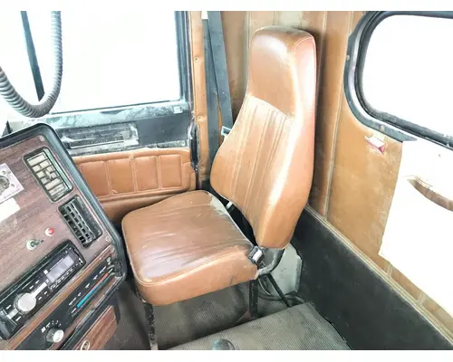 Seat, Front Freightliner FLD112 Vander Haags Inc Cb