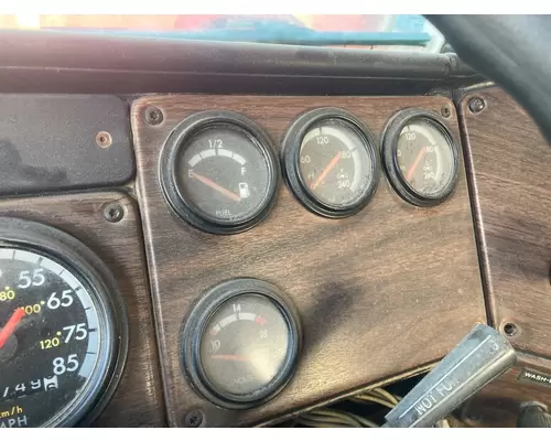 Dash Panel Freightliner FLD112SD Vander Haags Inc Kc