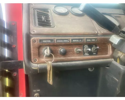 Dash Panel Freightliner FLD112SD Vander Haags Inc Kc
