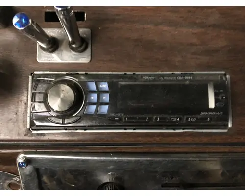 Radio Freightliner FLD120 Vander Haags Inc WM