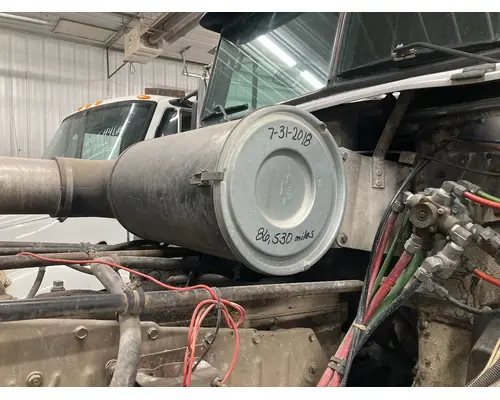 Air Cleaner Freightliner FLD120 Vander Haags Inc Sp