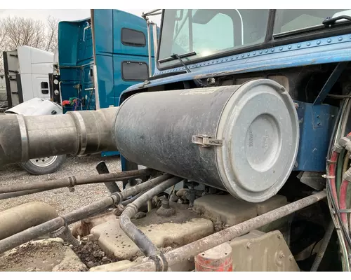 Air Cleaner Freightliner FLD120 Vander Haags Inc Dm