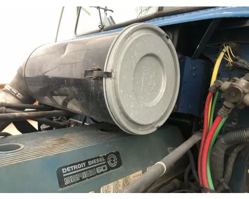 Air Cleaner Freightliner FLD120 Vander Haags Inc Cb