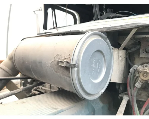 Air Cleaner Freightliner FLD120 Vander Haags Inc CB