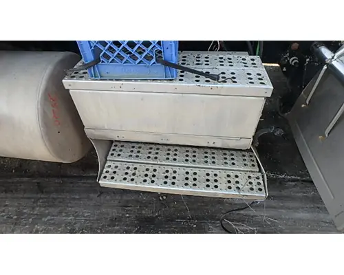 Battery Box FREIGHTLINER FLD120 Sam's Riverside Truck Parts Inc