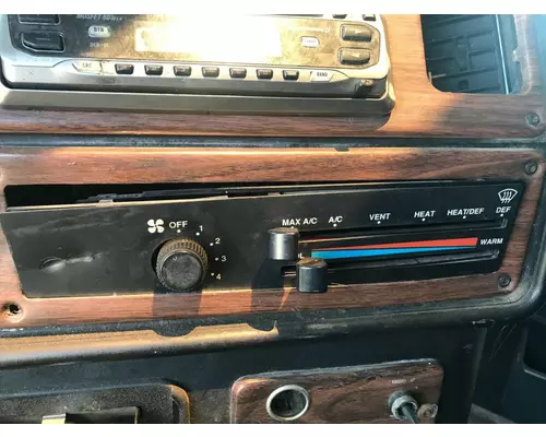 Interior Parts, Misc. Freightliner FLD120 Vander Haags Inc Kc
