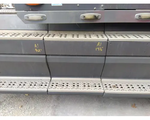 Side Fairing FREIGHTLINER FLD120 LKQ Thompson Motors - Wykoff