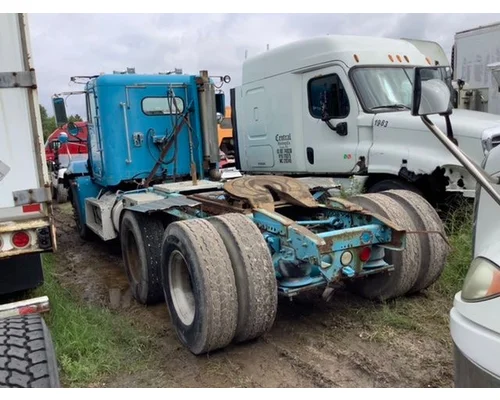 Cab FREIGHTLINER FLD120 CRJ Heavy Trucks and Parts