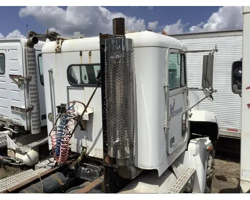 Cab FREIGHTLINER FLD120 Crj Heavy Trucks And Parts