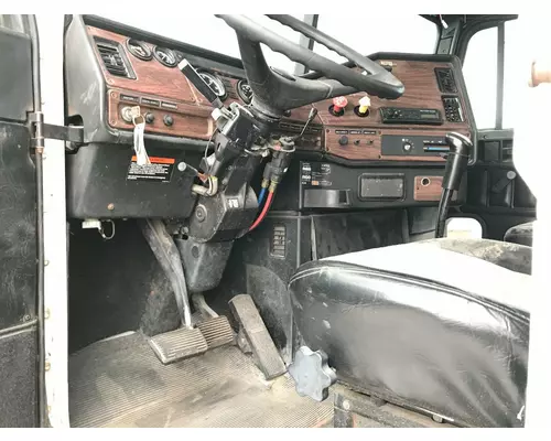 Dash Assembly Freightliner FLD120 Vander Haags Inc Cb