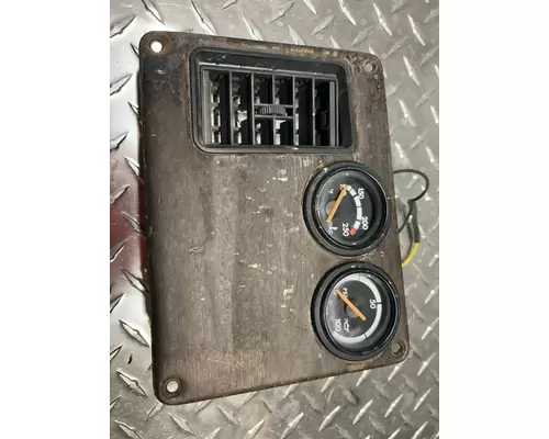 Dash Panel FREIGHTLINER FLD120 Hatch Trucking LLC