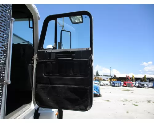 Door Assembly, Front FREIGHTLINER FLD120 LKQ Heavy Truck - Tampa