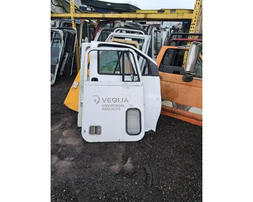 Door Assembly, Front FREIGHTLINER FLD120 Truck Salvage International Inc
