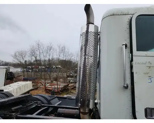 DPF (Diesel Particulate Filter) Freightliner FLD120 Complete Recycling Group LLC