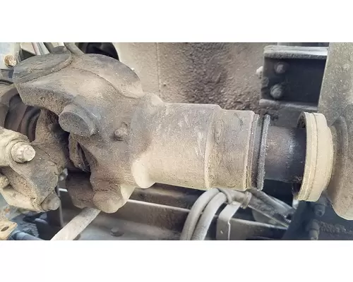 Drive Shaft, Front FREIGHTLINER FLD120 B &amp; W  Truck Center