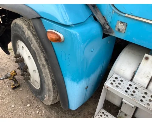 Fender Extension FREIGHTLINER FLD120 CRJ Heavy Trucks and Parts