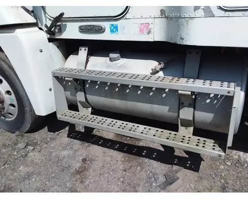 Fuel Tank Freightliner FLD120 Casey's Truck Salvage World