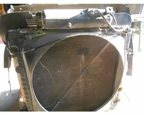 Radiator FREIGHTLINER FLD120 American Truck Parts,inc