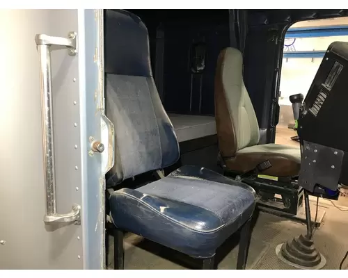 Seat, Front Freightliner FLD120 Vander Haags Inc Sf