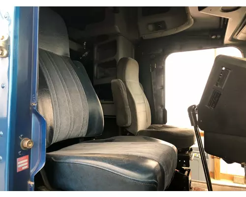 Seat, Front Freightliner FLD120 Vander Haags Inc Cb