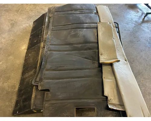 Sleeper FREIGHTLINER FLD120 Hatch Trucking &amp; Salvage Parts LLC