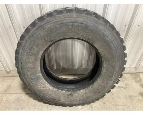 Tires Freightliner FLD120 Vander Haags Inc Sf