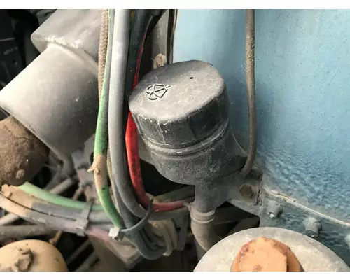 Windshield Washer Reservoir Freightliner FLD120 Vander Haags Inc Cb
