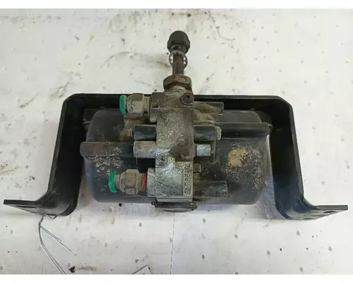 Wiper Motor, Windshield Freightliner FLD120 Spalding Auto Parts