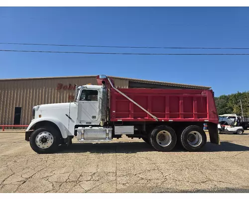 Complete Vehicle Freightliner FLD120SD Bobby Johnson Equipment Co., Inc.