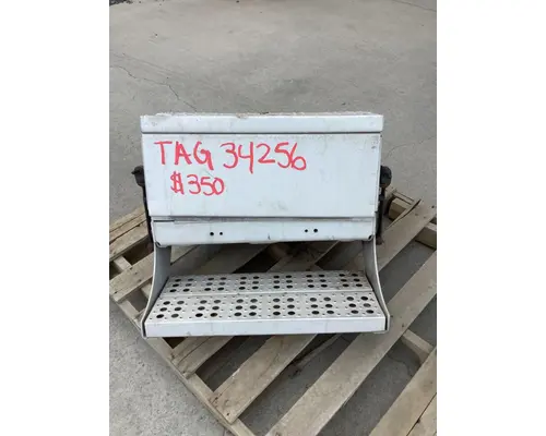 Battery Box FREIGHTLINER FLD Hagerman Inc.