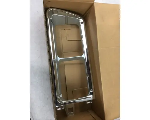 Headlamp Door / Cover FREIGHTLINER FLD Hagerman Inc.