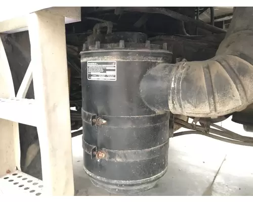 Air Cleaner Freightliner FLT Vander Haags Inc Cb
