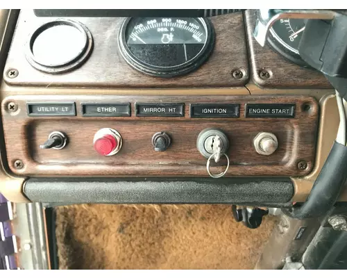 Dash Assembly Freightliner FLT Vander Haags Inc Cb