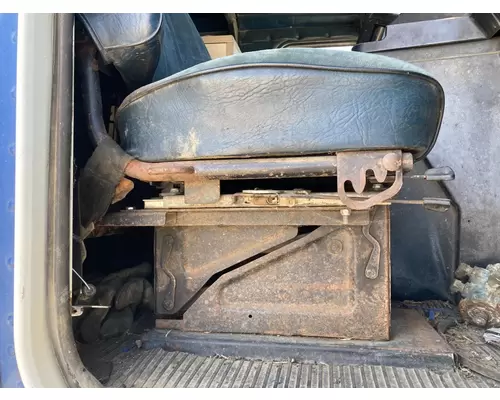 Seat, Front Freightliner FLT Vander Haags Inc Sp