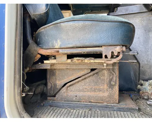 Seat, Front Freightliner FLT Vander Haags Inc Sp