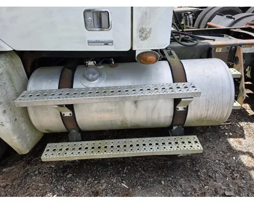 Fuel Tank Freightliner FREIGHTLINER Bobby Johnson Equipment Co., Inc.